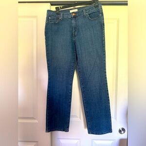 Levi is 505 jeans size 14 medium. Straight leg.